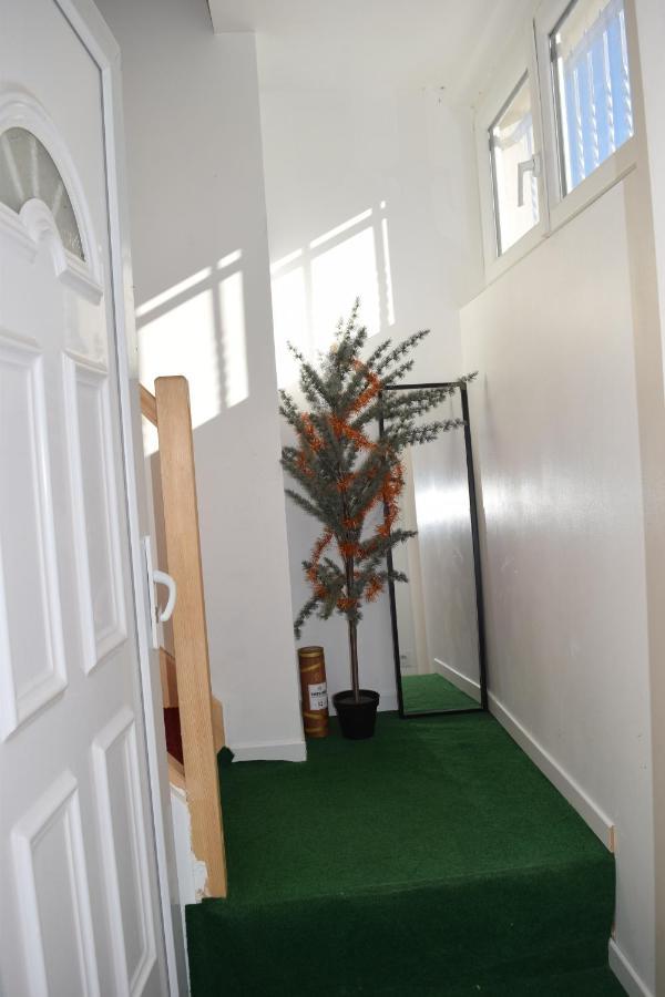 Appartement La Joie Dans Quartier Chic Pibrac Exterior foto
